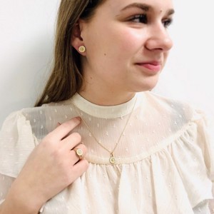 Halskette mit Gänseblümchen-Anhänger - 10 mm